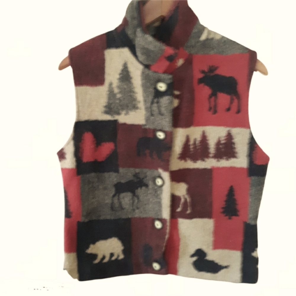 Country Clothing Co Moose Print Vest Woodland print Canada S/M